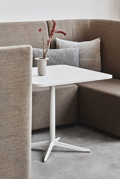 fourlikes_006 fourlikes_006